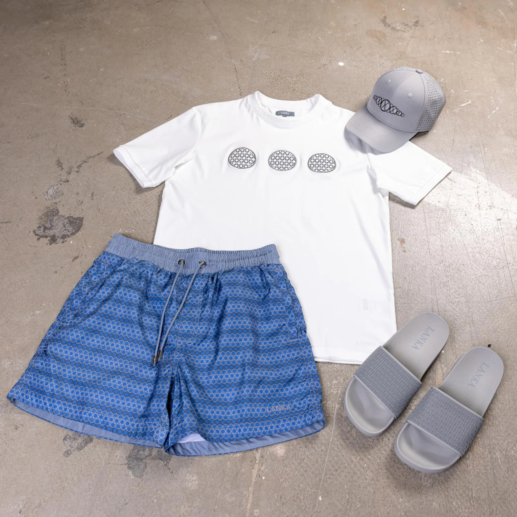 White | Coastal Blue Circles Set